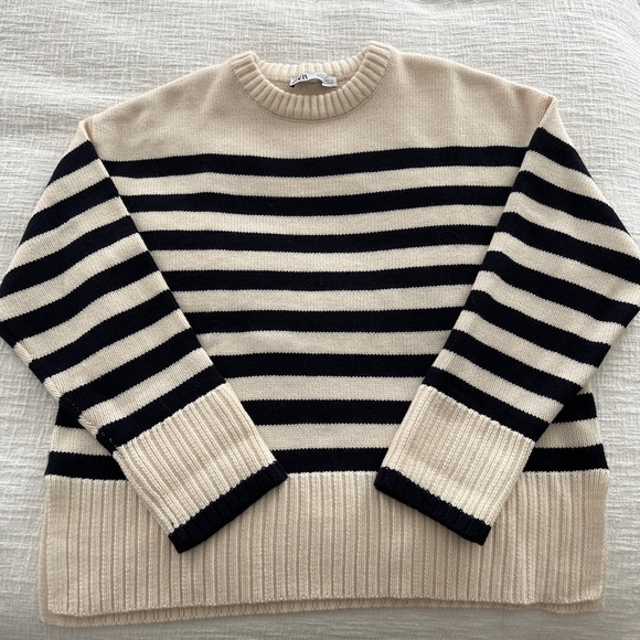Zara Stripe Sweater - Picture 4 of 5